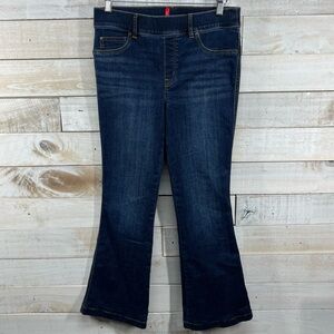 Spanx EveryWear Flare Jeans Women Medium‎ Pull On Dark Wash Stretch Denim